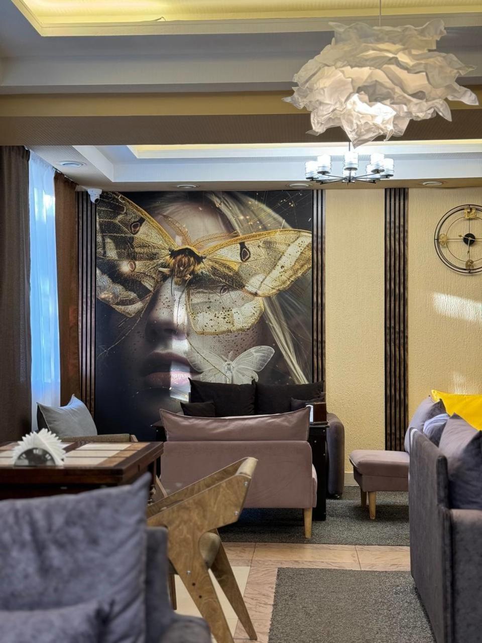 Shanyrak Hotel Temirtau ภายนอก รูปภาพ
